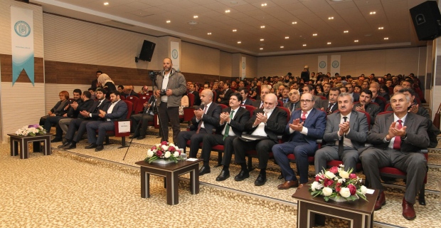 BEÜ'de 28 Şubat konferansı düzenledi