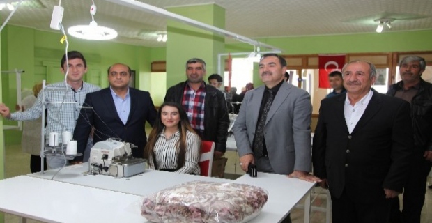Ahlat'ta kadın girişimci tekstil atölyesi açtı