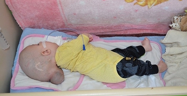 Yunus Emre bebeğe Bitlis Valiliğinden destek