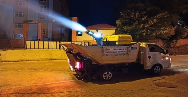 Bitlis Belediyesinin ilaçlama çalışmaları devam ediyor