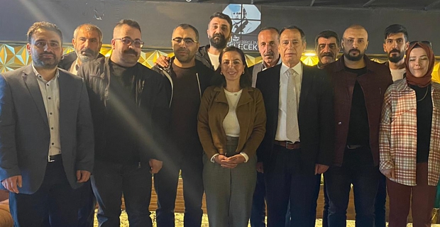 Yeşil Sol adayları Bitlis’te basınla bir araya geldi