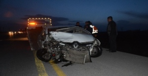 Tatvan’da trafik kazası: 2 yaralı!
